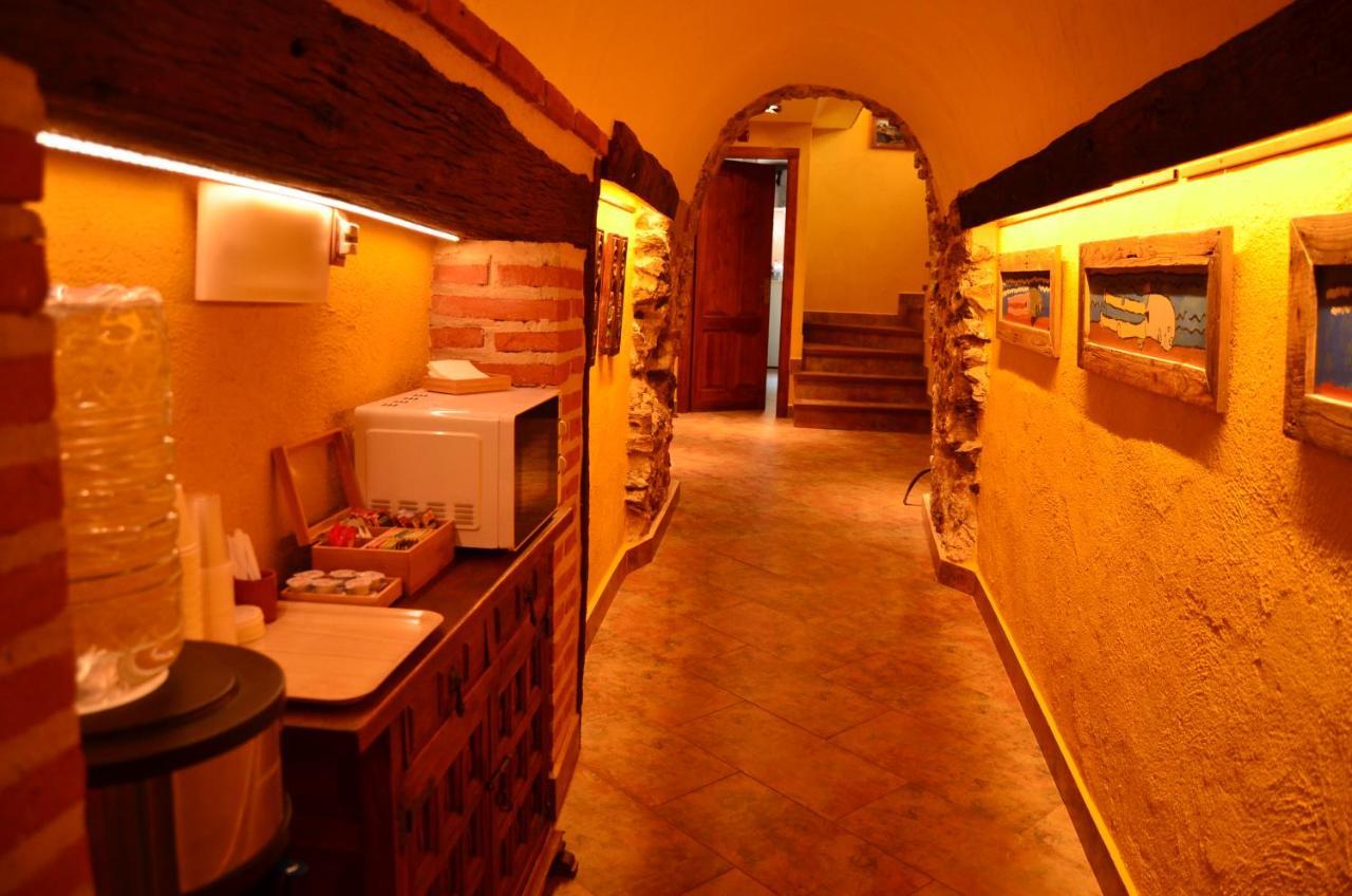 Hotel La Beltraneja Buitrago del Lozoya Exterior foto